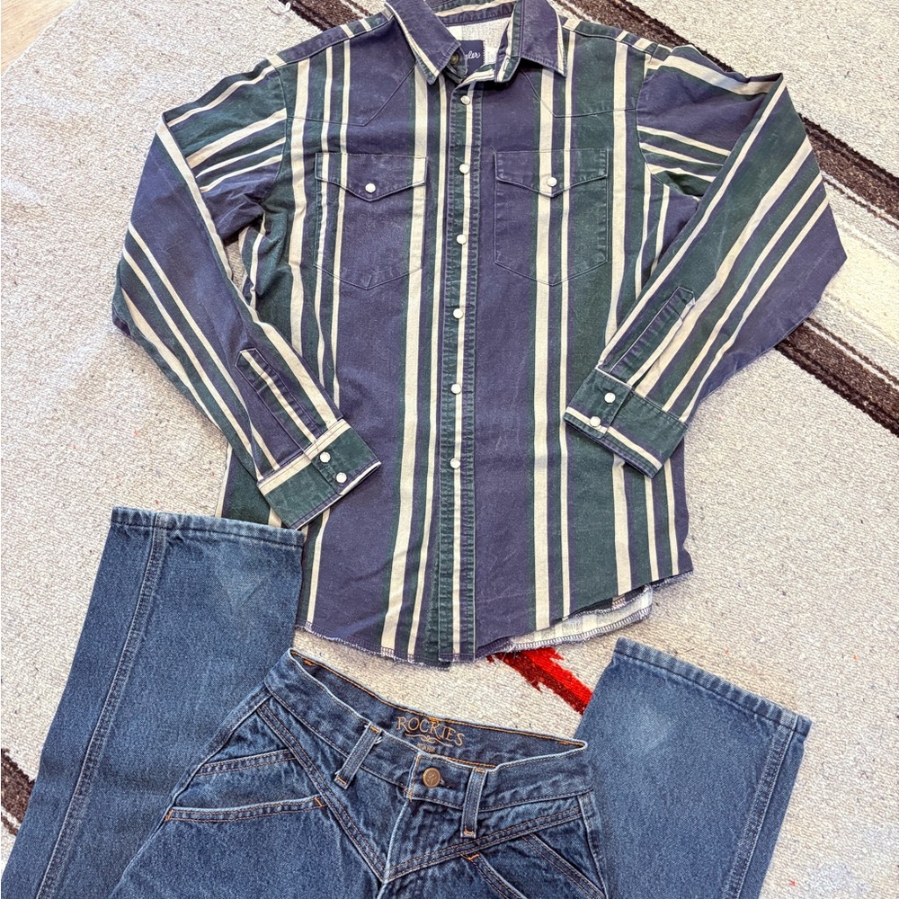 Wrangler Navy and Green Striped Button-Up Shirt